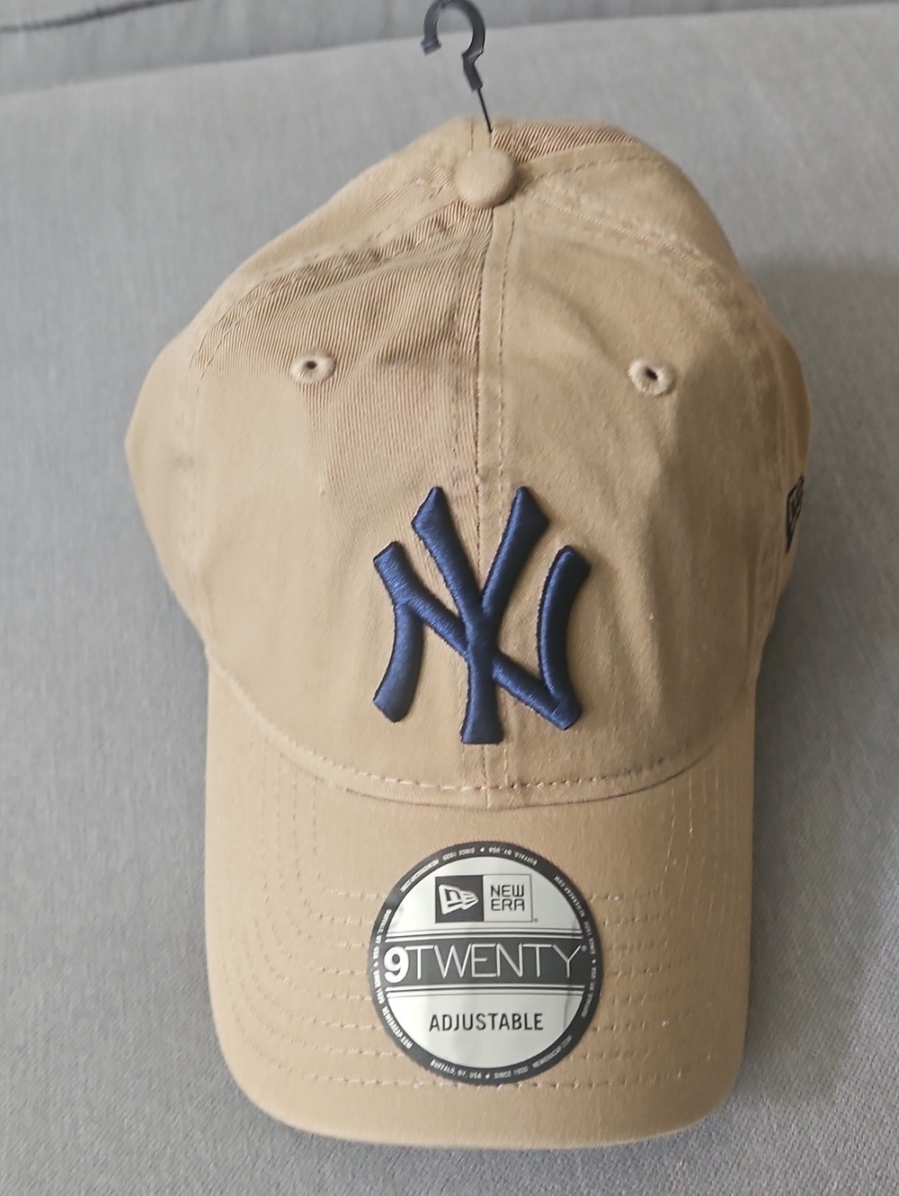 New Era New York Yankees 9TWENTY Beige Adjustable Hat - NWT